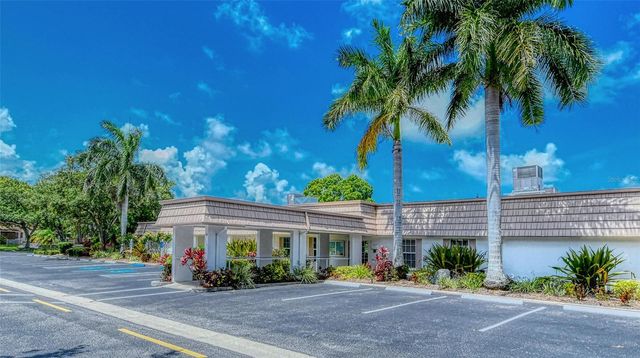 2721 RIVERBLUFF PLACE V-50, Sarasota, FL 34231