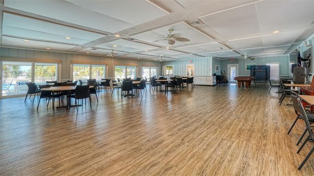 2721 RIVERBLUFF PLACE V-50, Sarasota, FL 34231