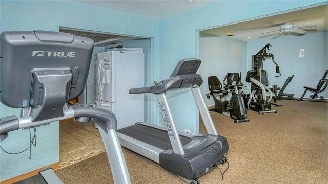 2721 RIVERBLUFF PLACE V-50, Sarasota, FL 34231