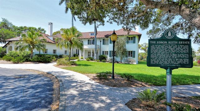 2721 RIVERBLUFF PLACE V-50, Sarasota, FL 34231