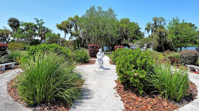 2721 RIVERBLUFF PLACE V-50, Sarasota, FL 34231