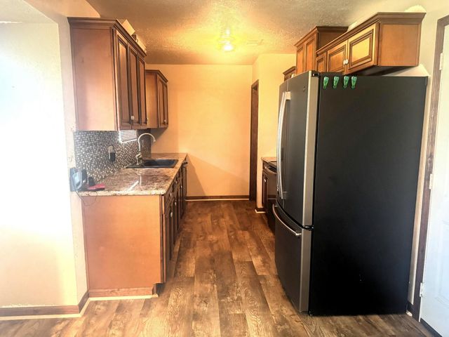 9911 Bayou Woods Drive, Baytown, TX 77521