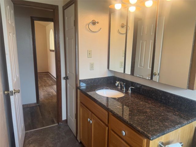 9911 Bayou Woods Drive, Baytown, TX 77521