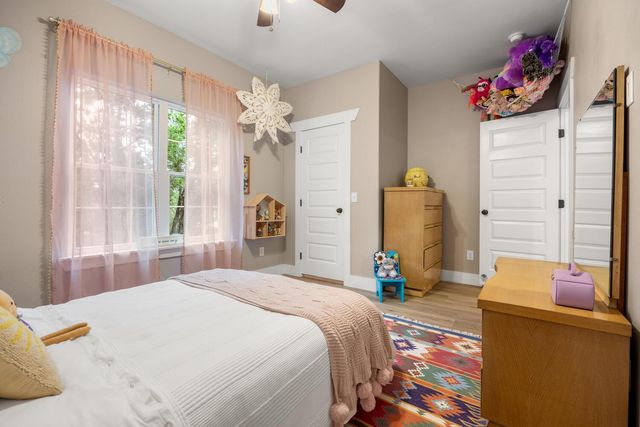 8 Butterfly ST, Wimberley, TX 78676