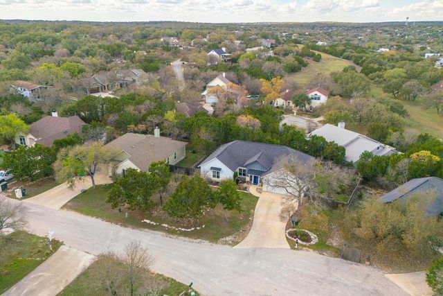 8 Butterfly ST, Wimberley, TX 78676
