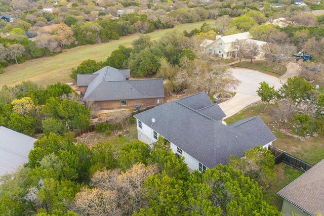 8 Butterfly ST, Wimberley, TX 78676