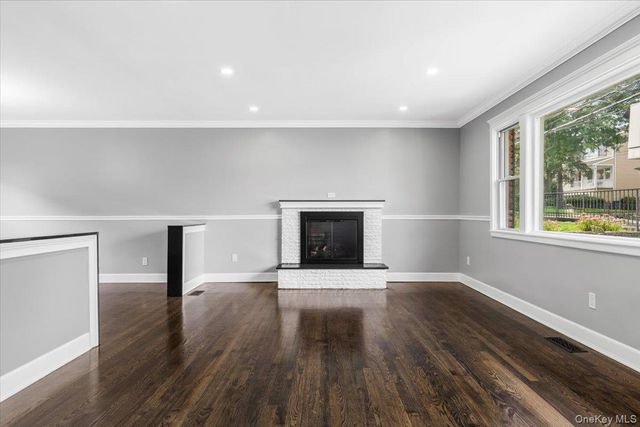 85 Franklin Avenue 1, Harrison, NY 10528
