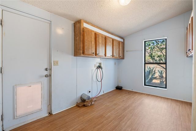 3277 N Kelvin Road, Golden Valley, AZ 86413