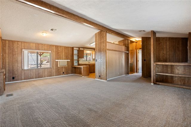 3277 N Kelvin Road, Golden Valley, AZ 86413