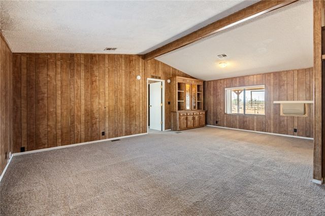 3277 N Kelvin Road, Golden Valley, AZ 86413