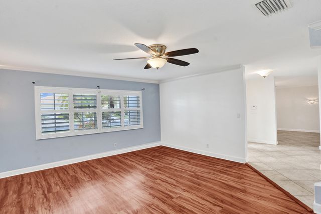 9352 Cascade Court, Boynton Beach, FL 33437