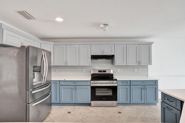 9352 Cascade Court, Boynton Beach, FL 33437