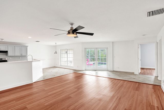 9352 Cascade Court, Boynton Beach, FL 33437