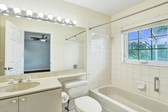 9352 Cascade Court, Boynton Beach, FL 33437