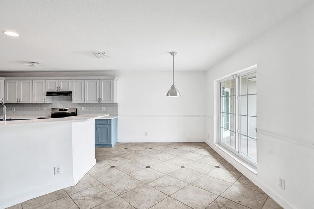 9352 Cascade Court, Boynton Beach, FL 33437