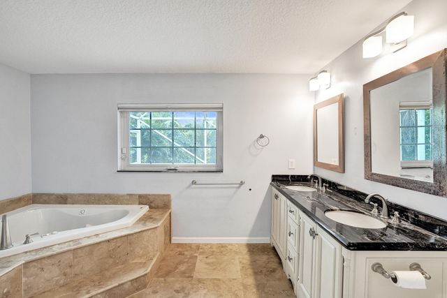 9352 Cascade Court, Boynton Beach, FL 33437