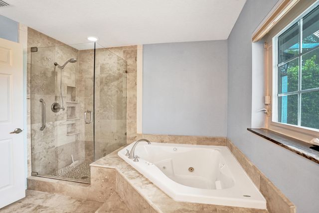 9352 Cascade Court, Boynton Beach, FL 33437