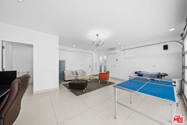 355 S Sycamore Avenue, Los Angeles, CA 90036