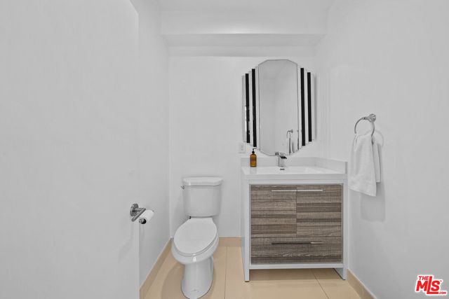 355 S Sycamore Avenue, Los Angeles, CA 90036