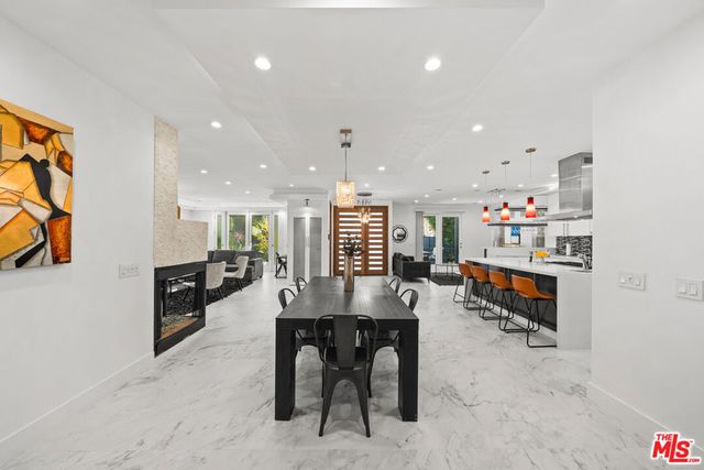 355 S Sycamore Avenue, Los Angeles, CA 90036