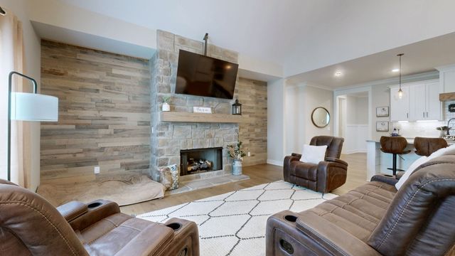 257 Hutch Ct, Gallatin, TN 37066