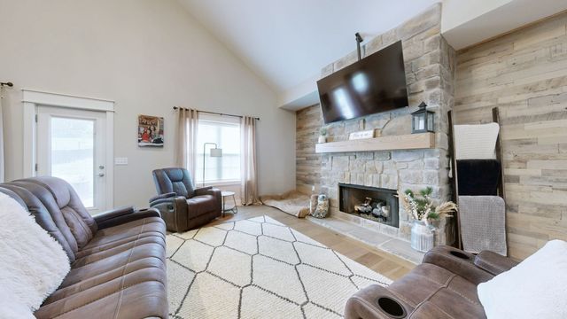 257 Hutch Ct, Gallatin, TN 37066