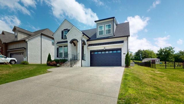 257 Hutch Ct, Gallatin, TN 37066