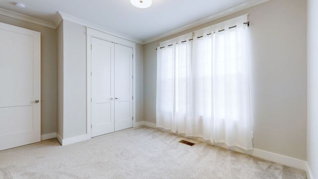 257 Hutch Ct, Gallatin, TN 37066