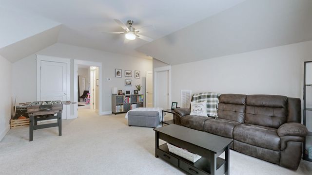 257 Hutch Ct, Gallatin, TN 37066