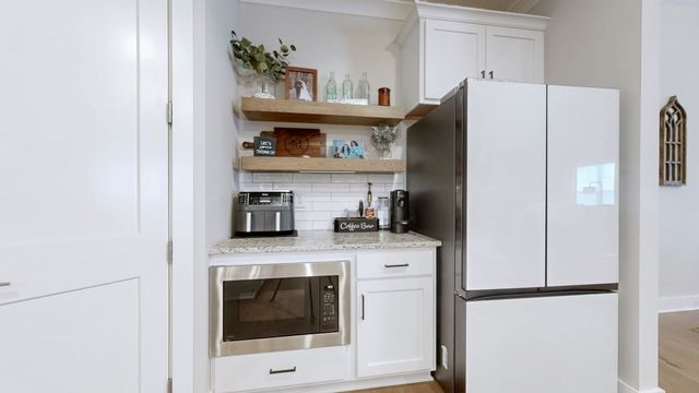 257 Hutch Ct, Gallatin, TN 37066