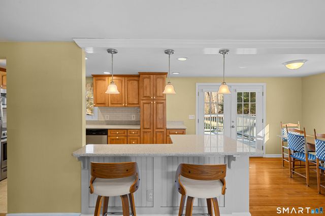 10 Marion Drive, East Lyme, CT 06333