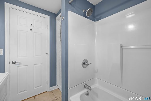 10 Marion Drive, East Lyme, CT 06333