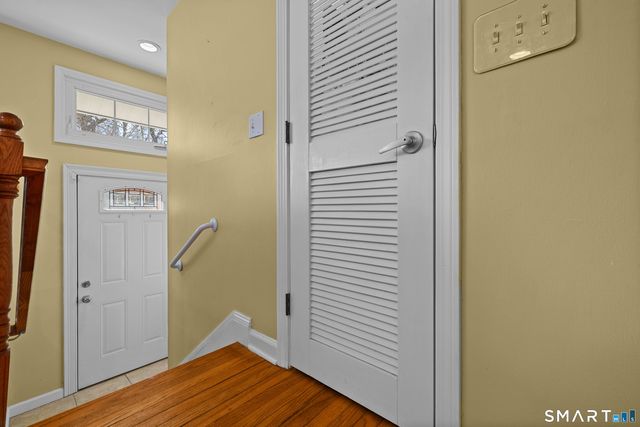 10 Marion Drive, East Lyme, CT 06333