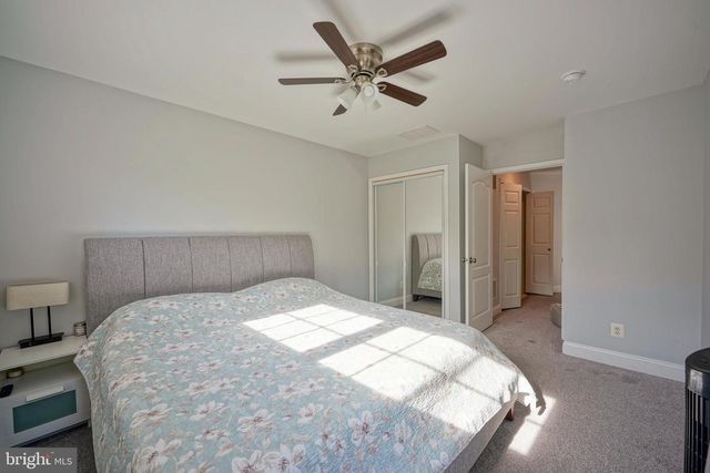 36 CROWS NEST CT, Mount Laurel, NJ 08054
