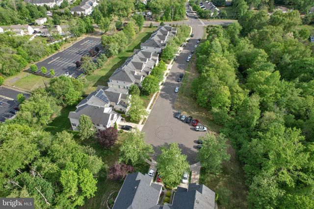 36 CROWS NEST CT, Mount Laurel, NJ 08054