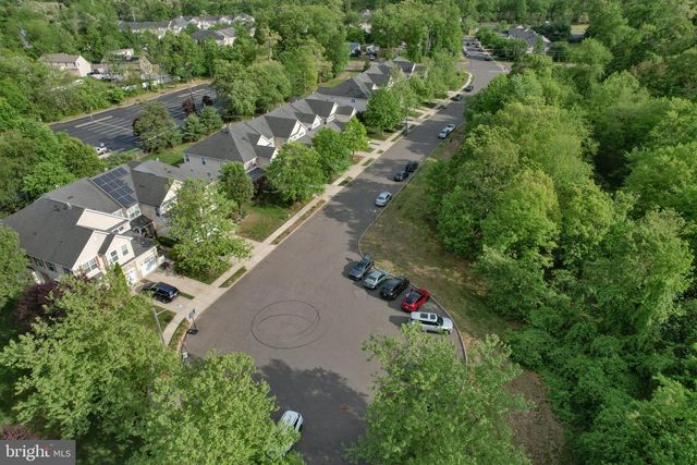 36 CROWS NEST CT, Mount Laurel, NJ 08054