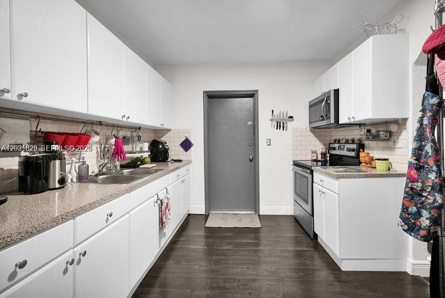 600 NW 34th Avenue, Miami, FL 33125