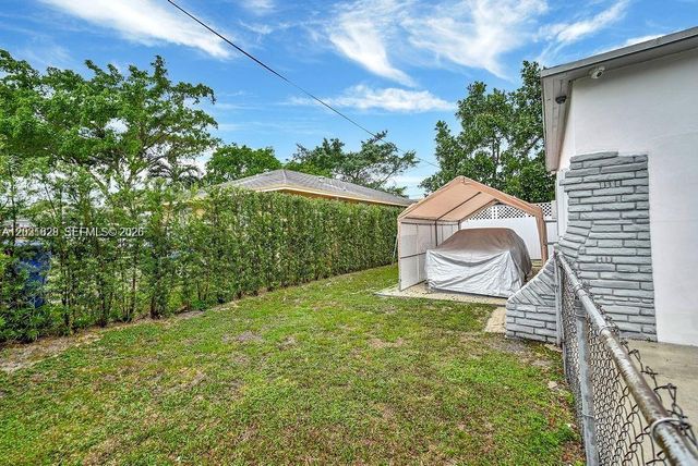 600 NW 34th Avenue, Miami, FL 33125