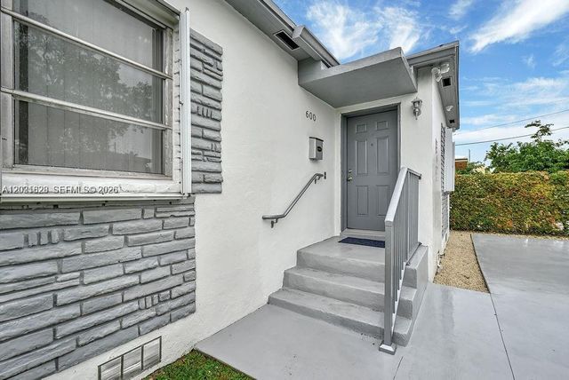 600 NW 34th Avenue, Miami, FL 33125