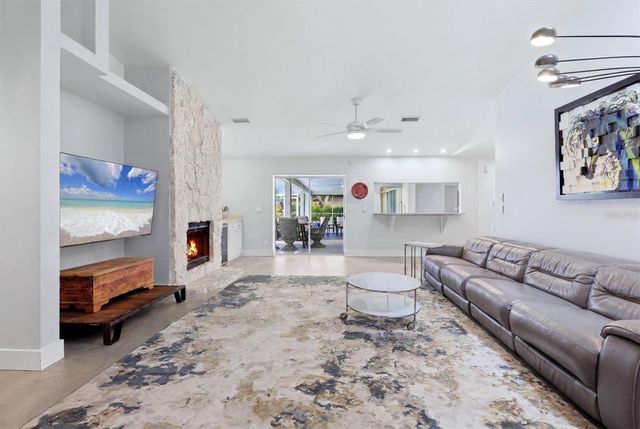 3900 TORREY PINES BOULEVARD, Sarasota, FL 34238