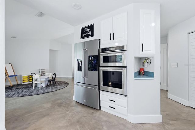 3900 TORREY PINES BOULEVARD, Sarasota, FL 34238