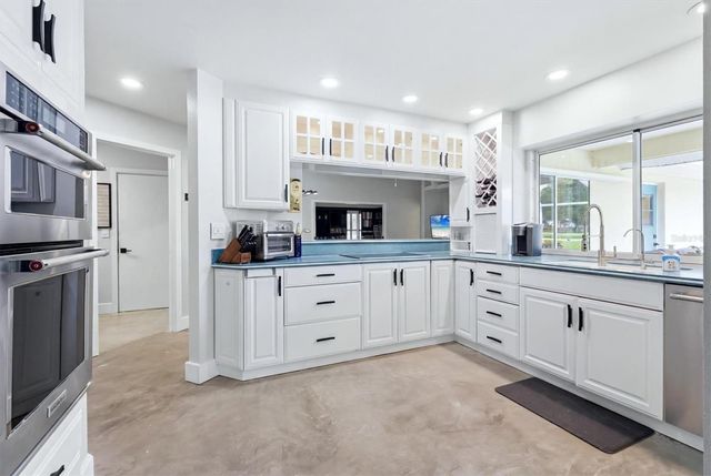 3900 TORREY PINES BOULEVARD, Sarasota, FL 34238