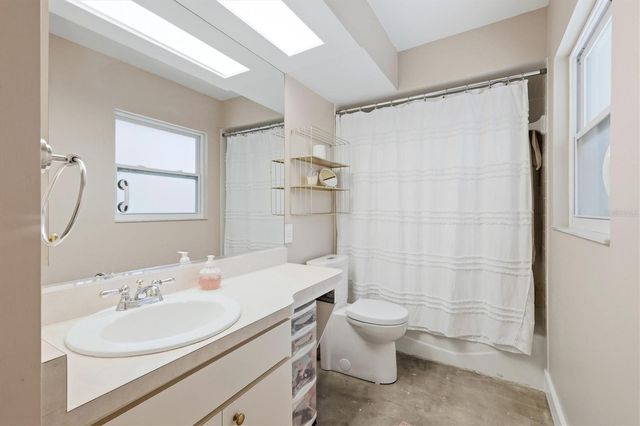 3900 TORREY PINES BOULEVARD, Sarasota, FL 34238