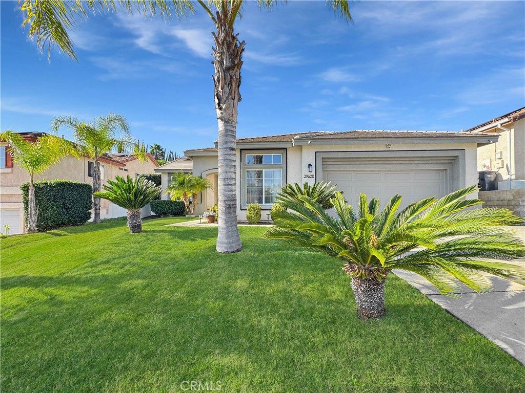 Image 3 of property listing at 39620 Bonaire, Murrieta, CA 92563