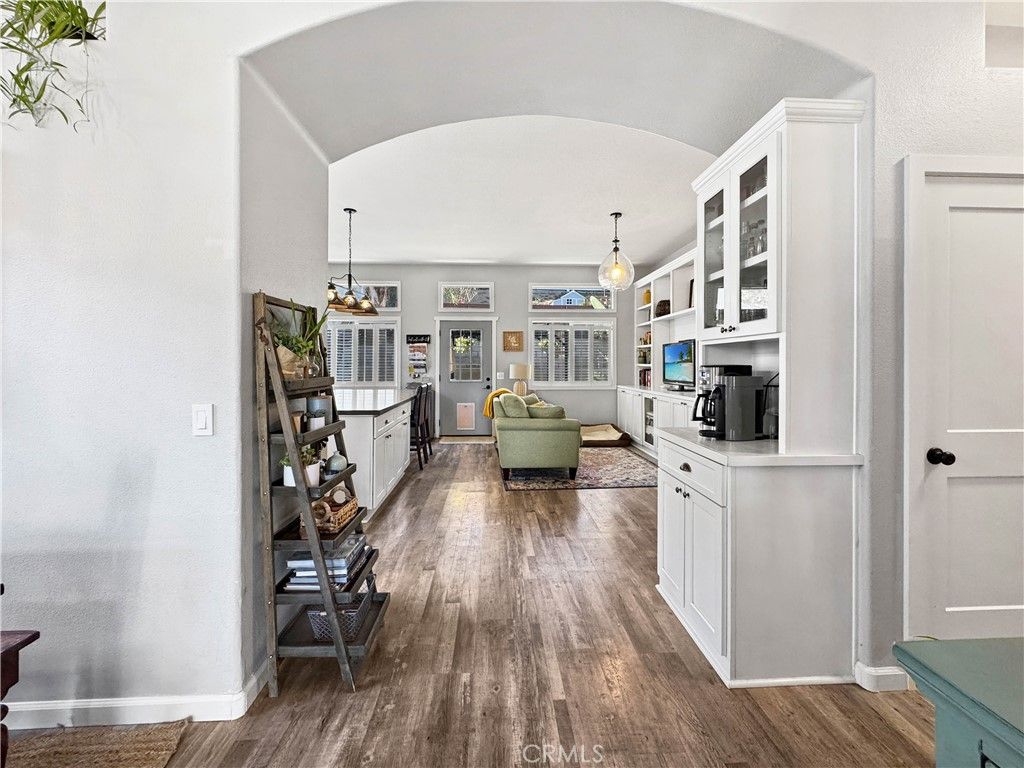 Image 6 of property listing at 39620 Bonaire, Murrieta, CA 92563