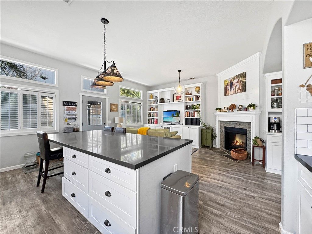 Image 8 of property listing at 39620 Bonaire, Murrieta, CA 92563