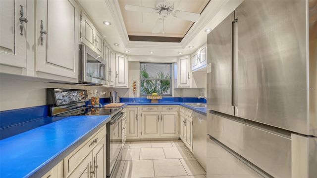 1355 S PORTOFINO DRIVE 103, Sarasota, FL 34242