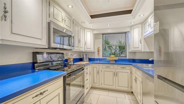 1355 S PORTOFINO DRIVE 103, Sarasota, FL 34242