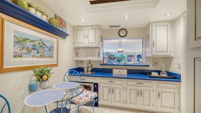 1355 S PORTOFINO DRIVE 103, Sarasota, FL 34242