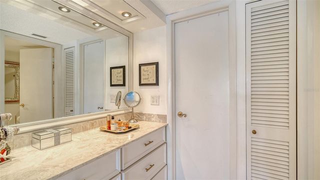 1355 S PORTOFINO DRIVE 103, Sarasota, FL 34242